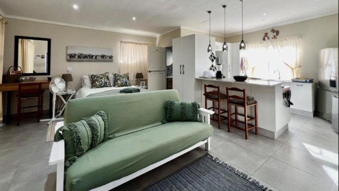 4 Bedroom Property for Sale in Fraaiuitsig Western Cape